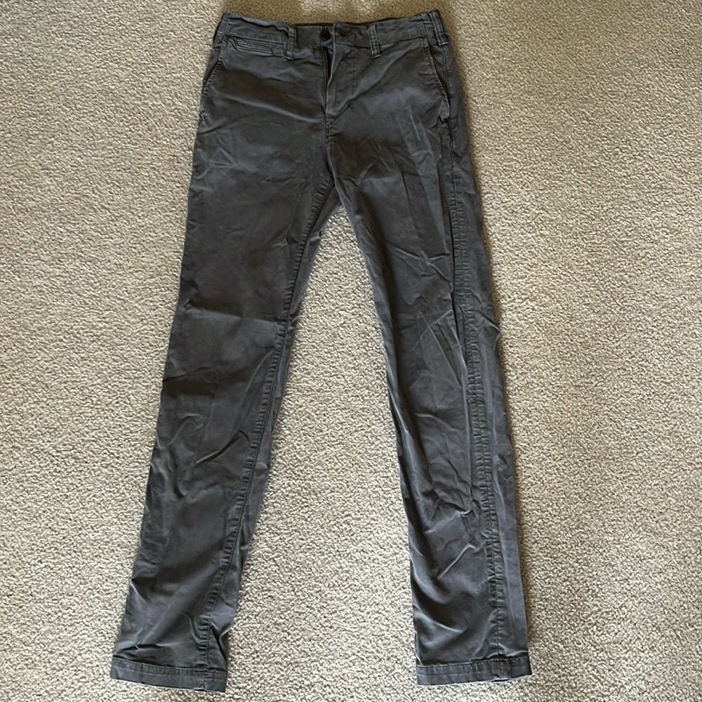 29x34 American Eagle grey khaki pants